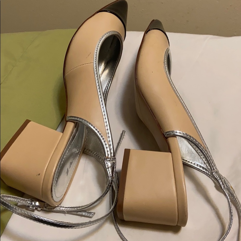 Shoes - Picture 3 of 4